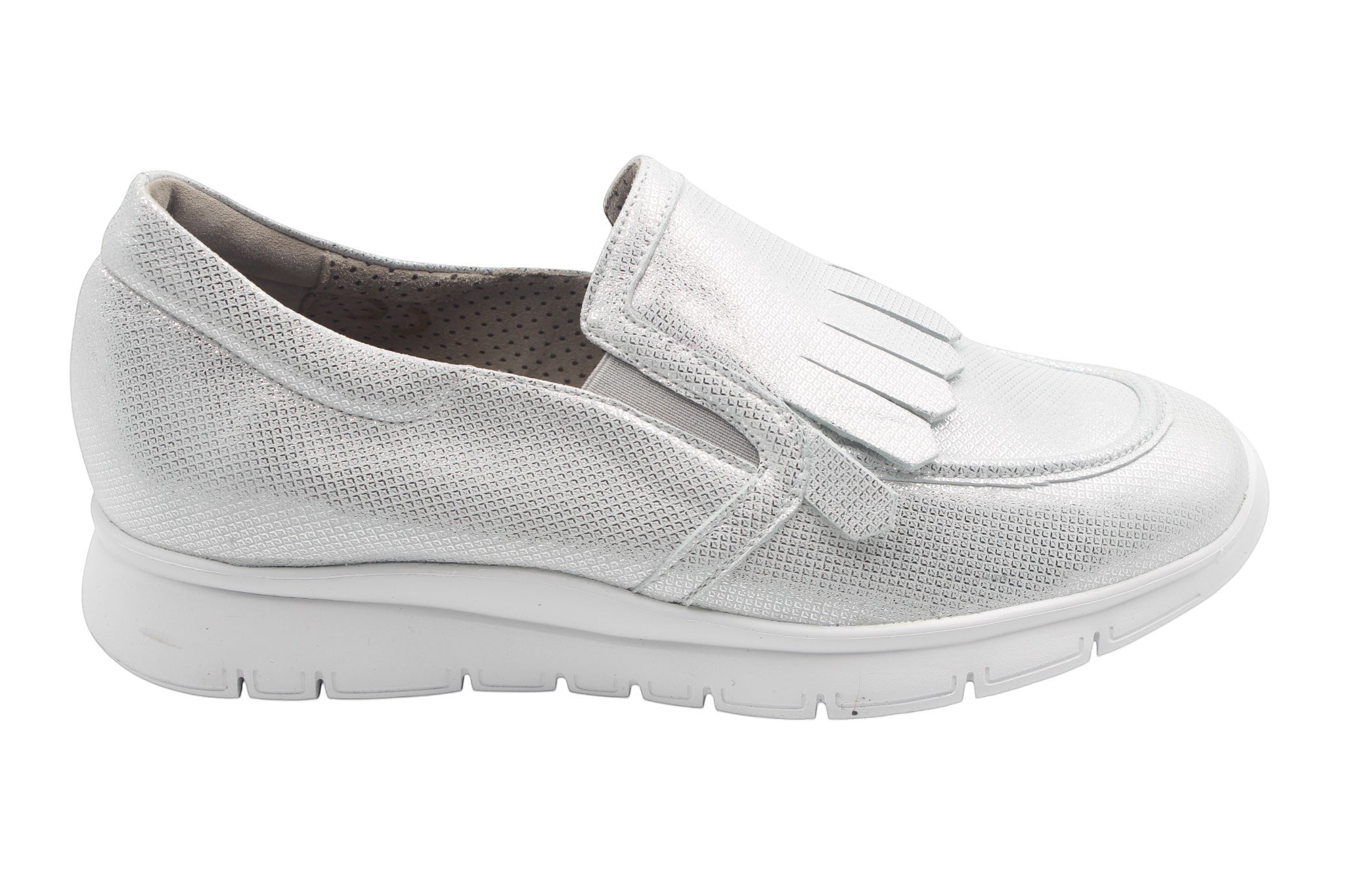 scarpa donna moda comoda predisposta per plantare in vera pelle italiana.