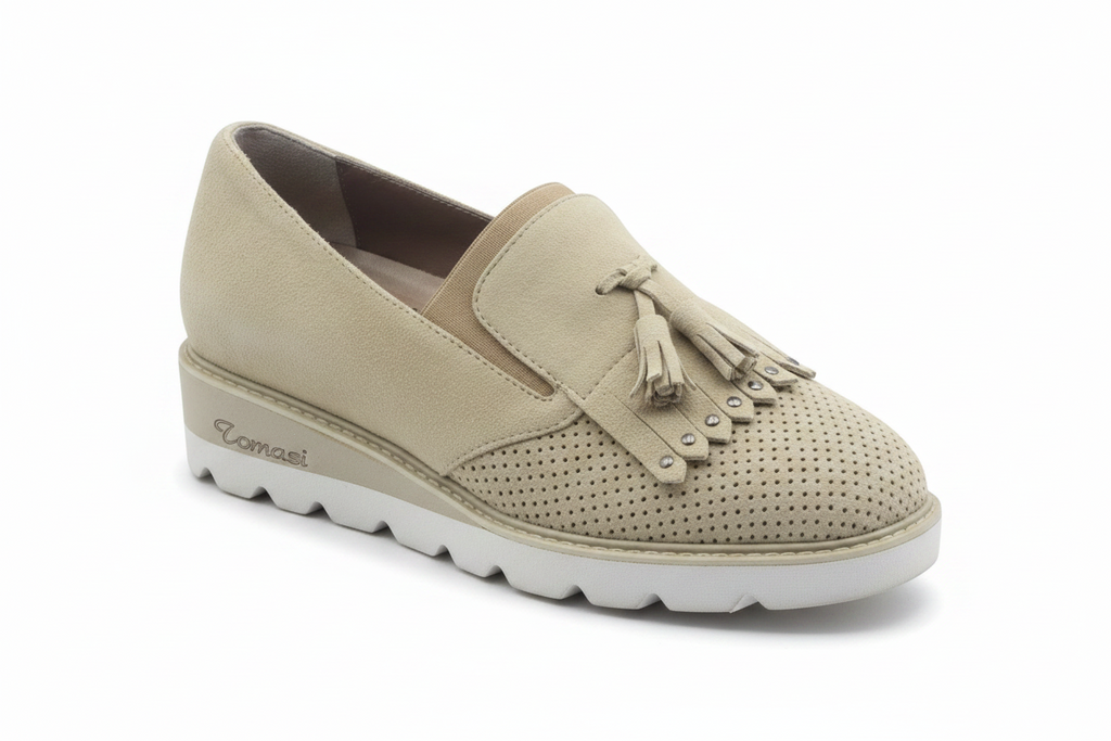Scarpa donna Elite Tomasi Megan Tundra in pelle beige traforata con nappine e suola leggera in micro